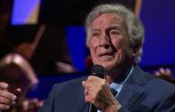 Tony-Bennett-How-Do-You-Keep-The-Music-Playing